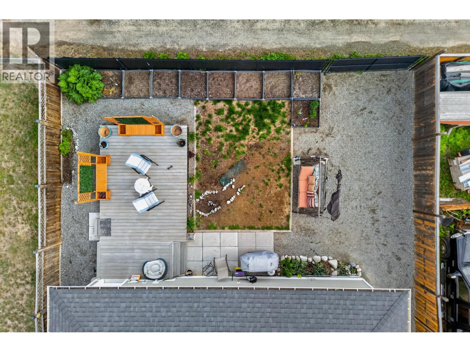 1715 QUILCHENA Avenue - 29