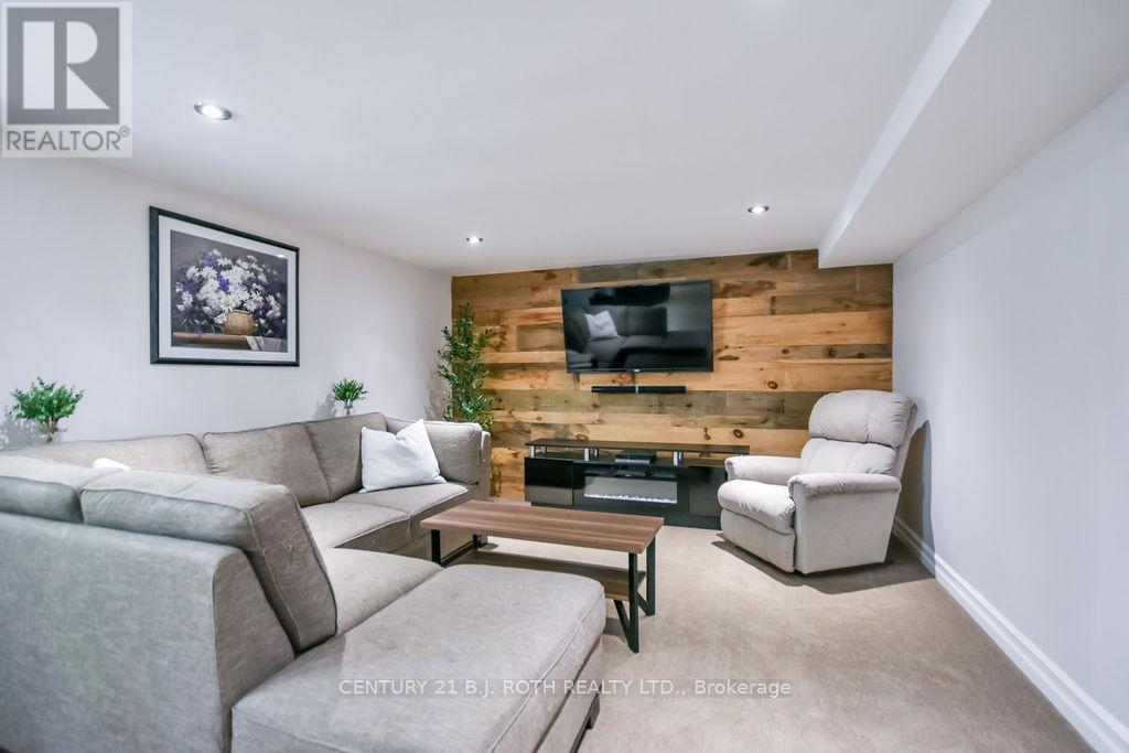 863 BIRCHWOOD DRIVE - 23