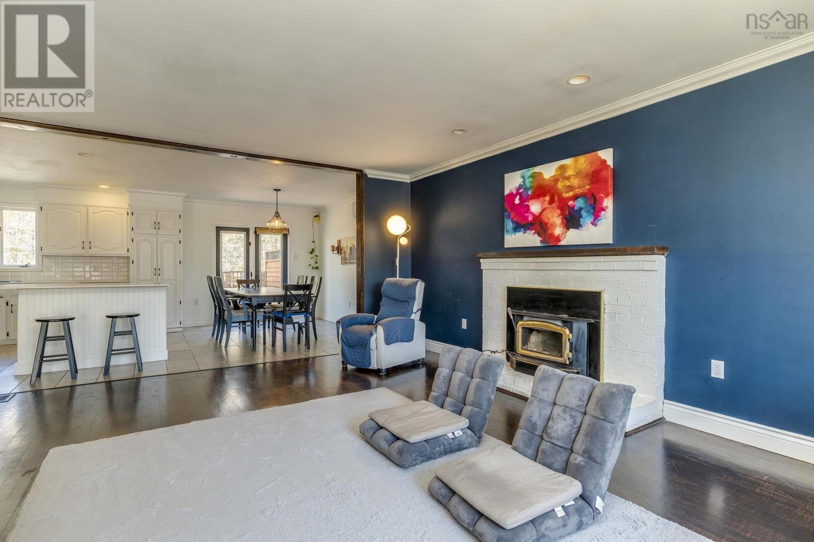 6 Evans Drive - 12