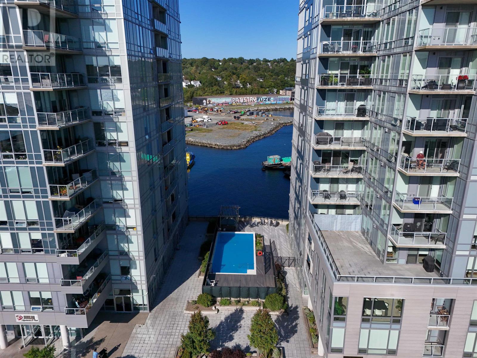 #807 67 Kings Wharf Place - 44