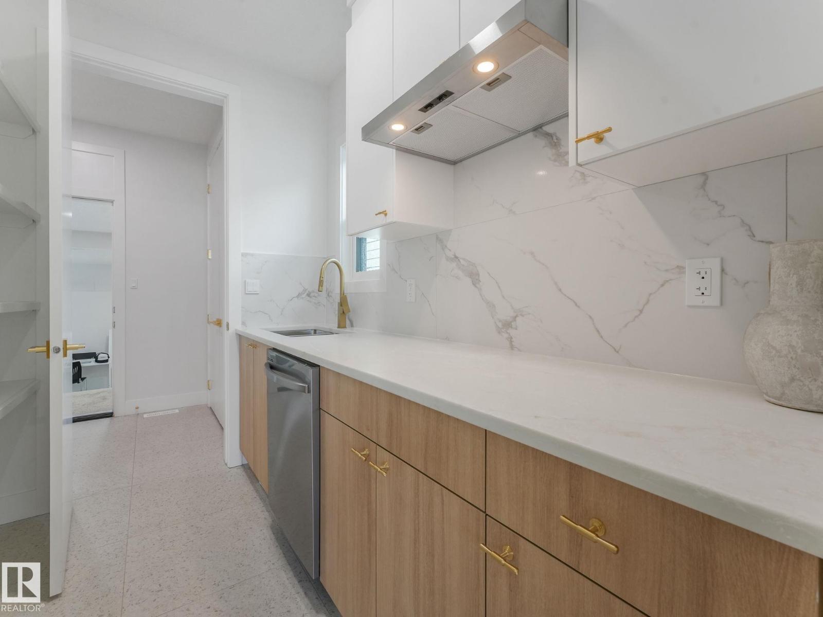33 Birkshire Crescent - 23