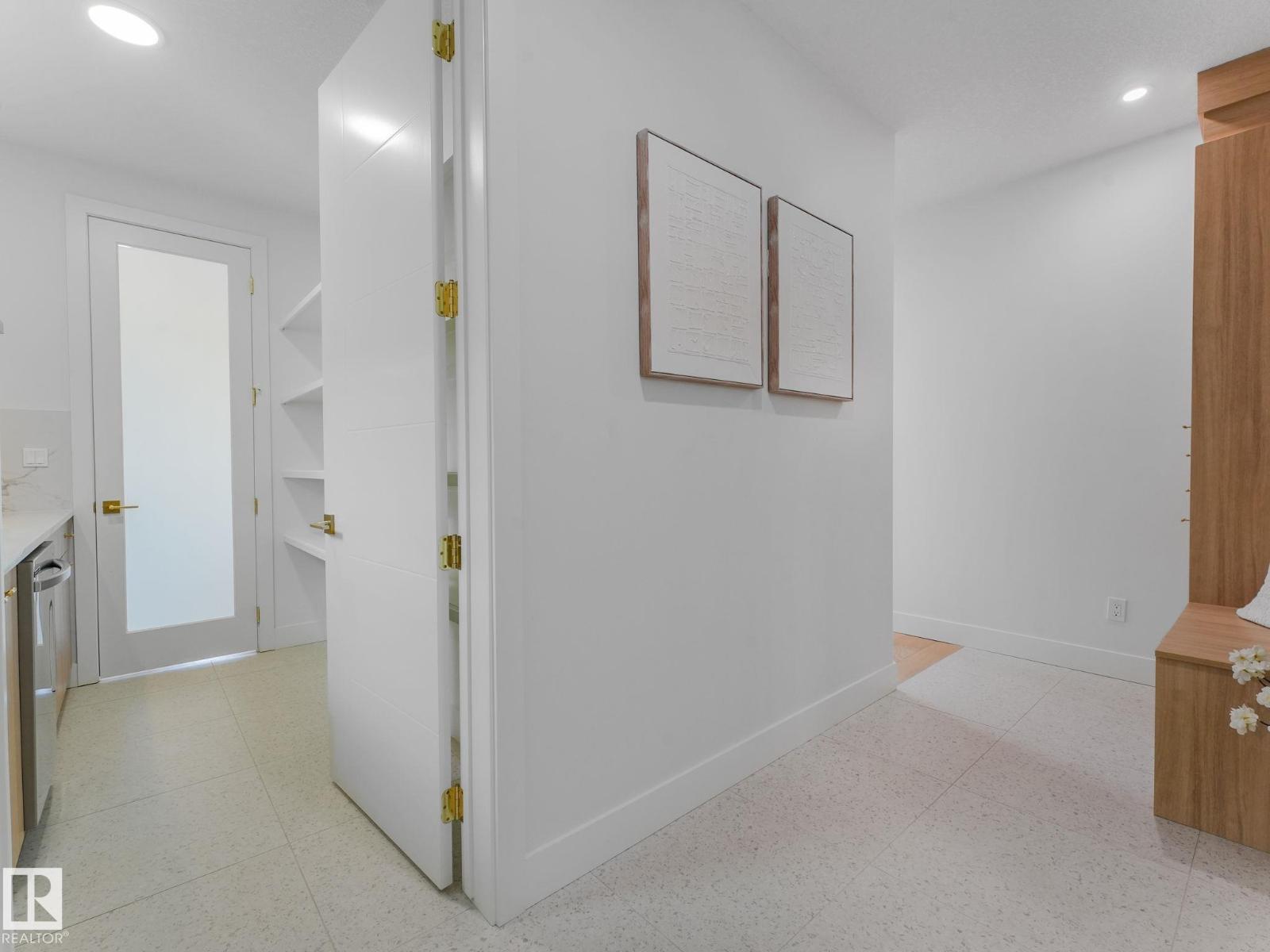 33 Birkshire Crescent - 27