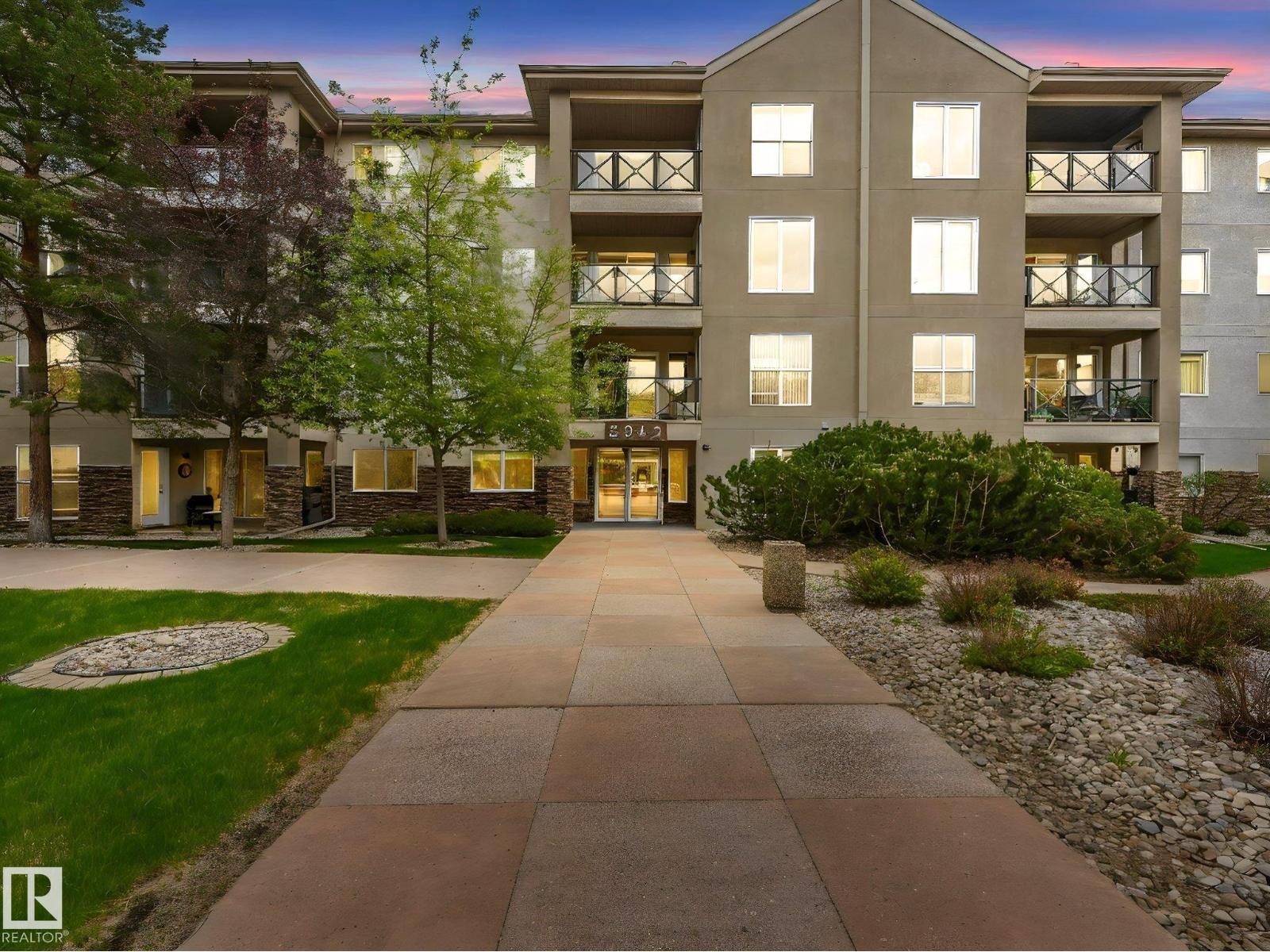 #407 8942 156 ST NW - 42