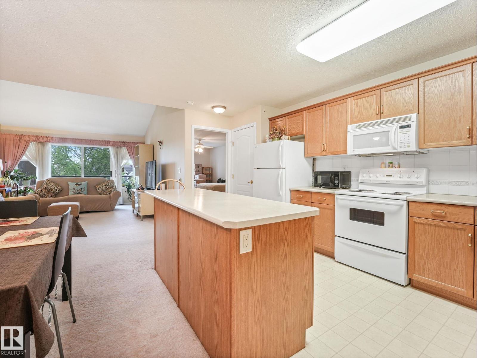 #407 8942 156 ST NW - 7