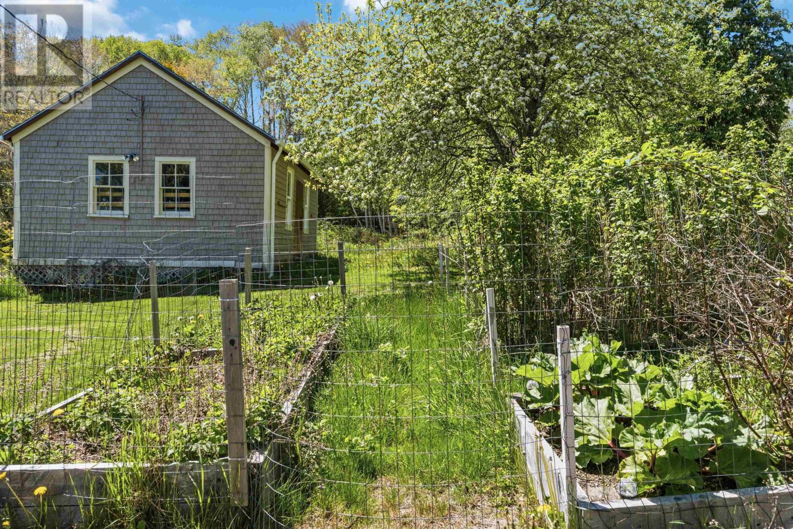 55 Lighthouse Road - 36