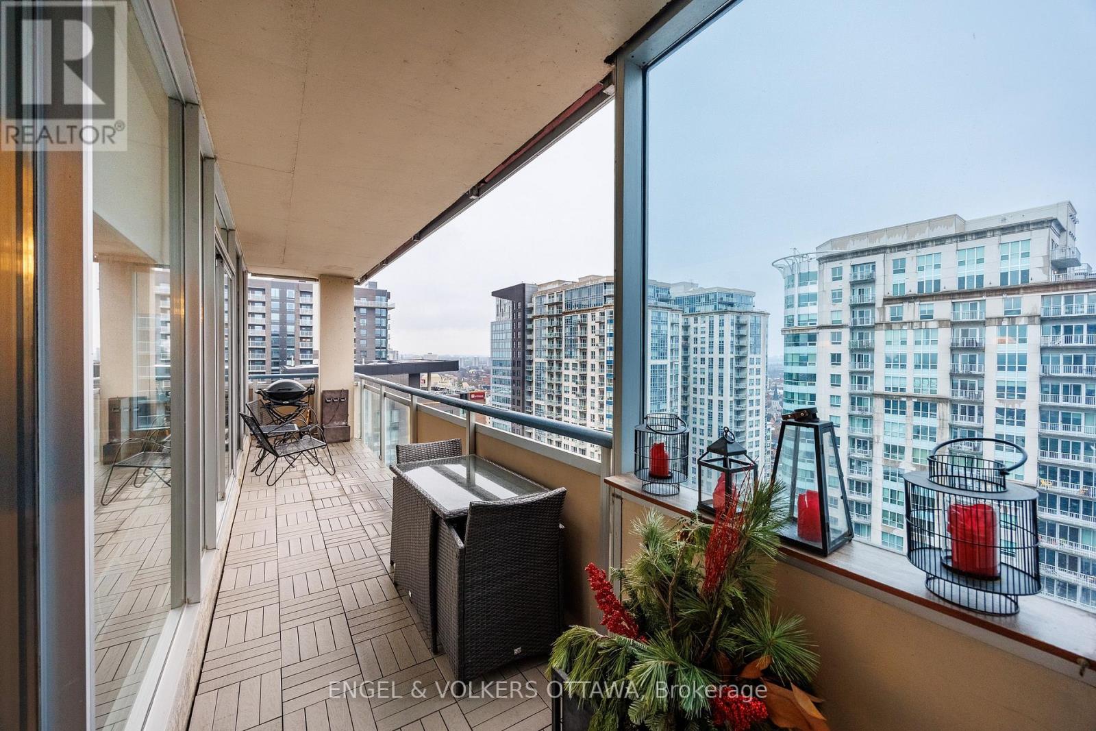 #2404 160 GEORGE STREET - 45