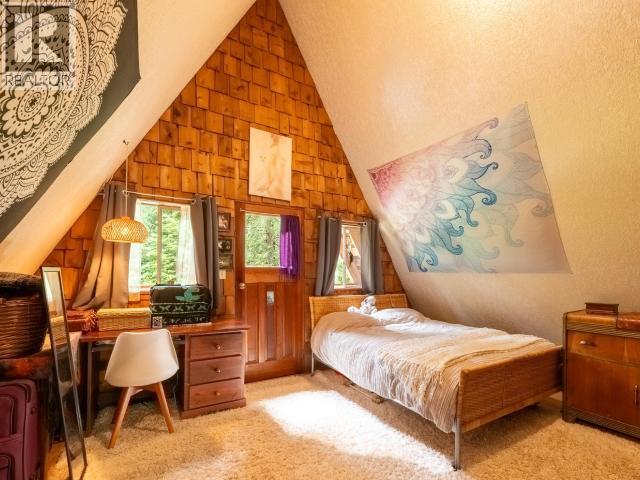 10147 SERENDIPITY ROAD, Powell River