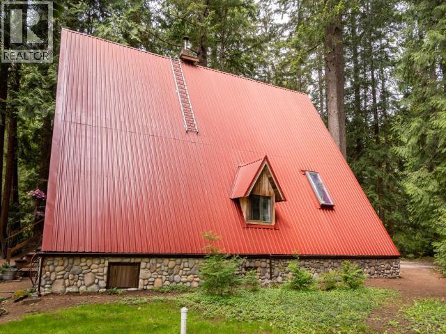10147 SERENDIPITY ROAD, Powell River