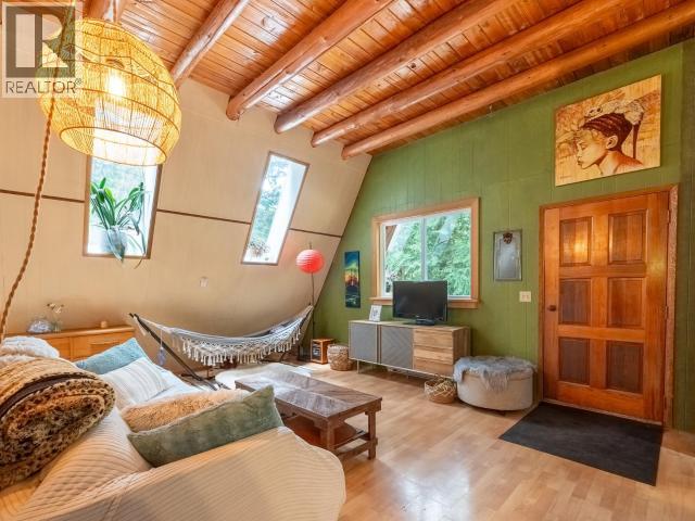 10147 SERENDIPITY ROAD, Powell River