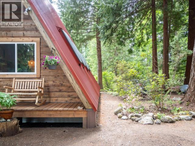 10147 SERENDIPITY ROAD, Powell River