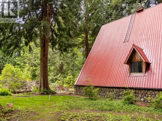 10147 SERENDIPITY ROAD, Powell River