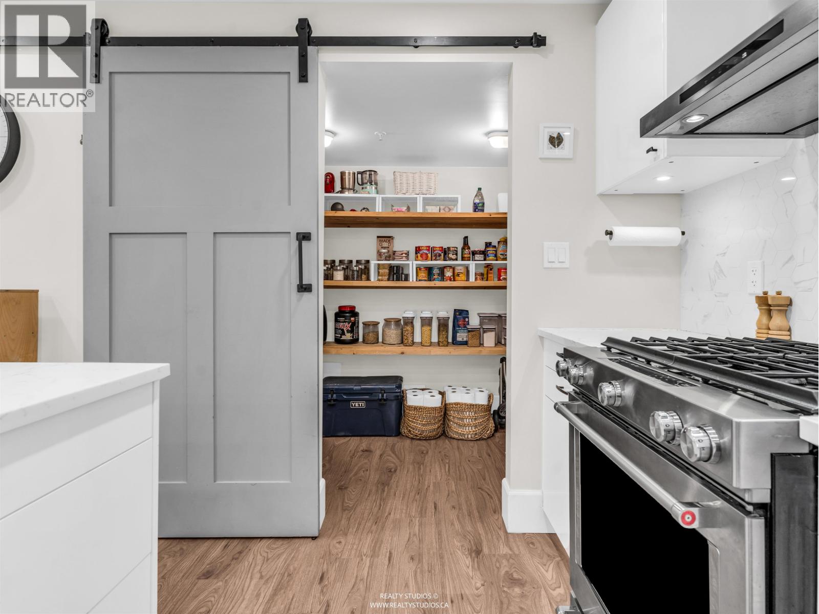 436 LAKEWOOD DRIVE, Vancouver