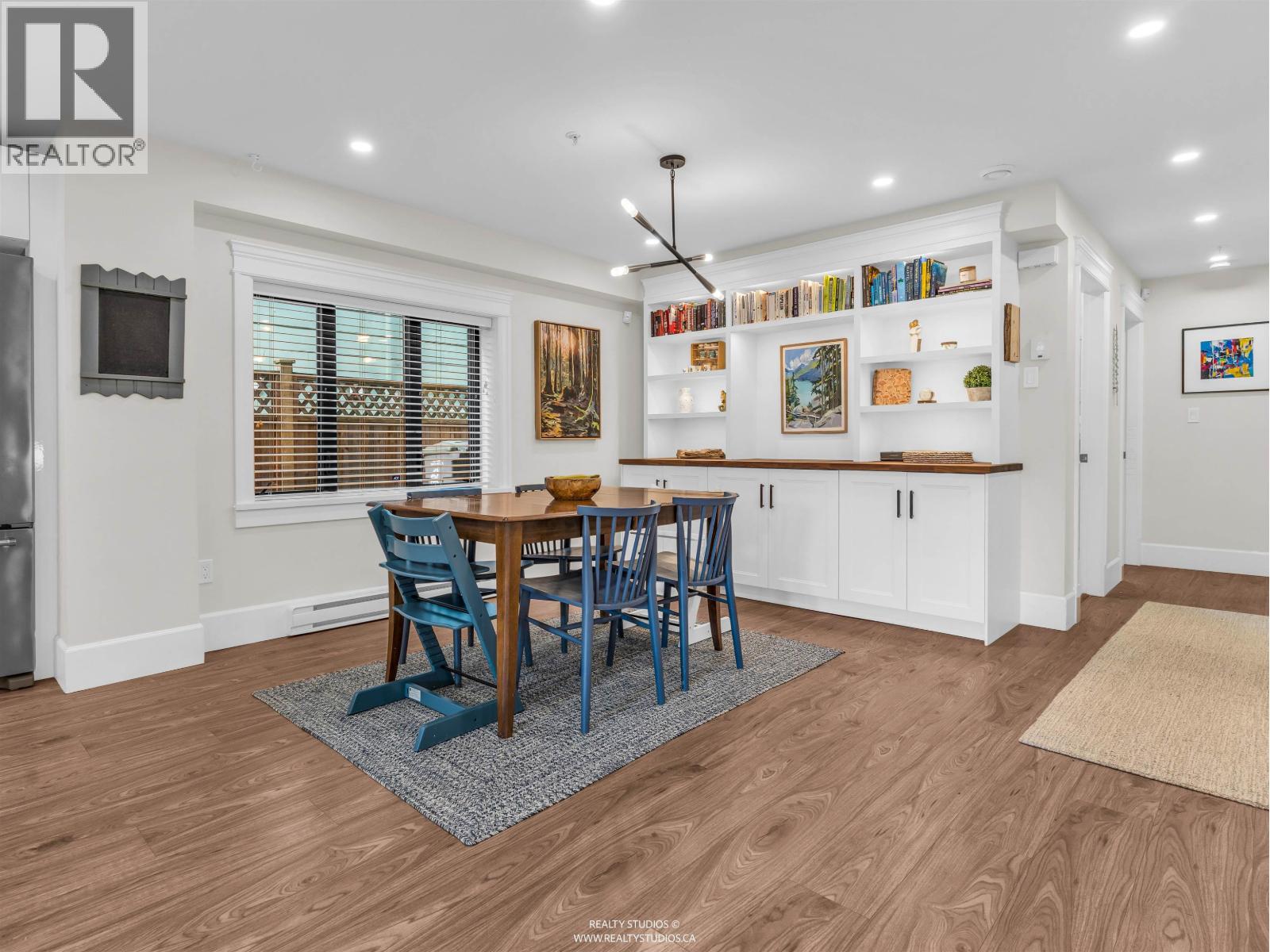 436 LAKEWOOD DRIVE, Vancouver