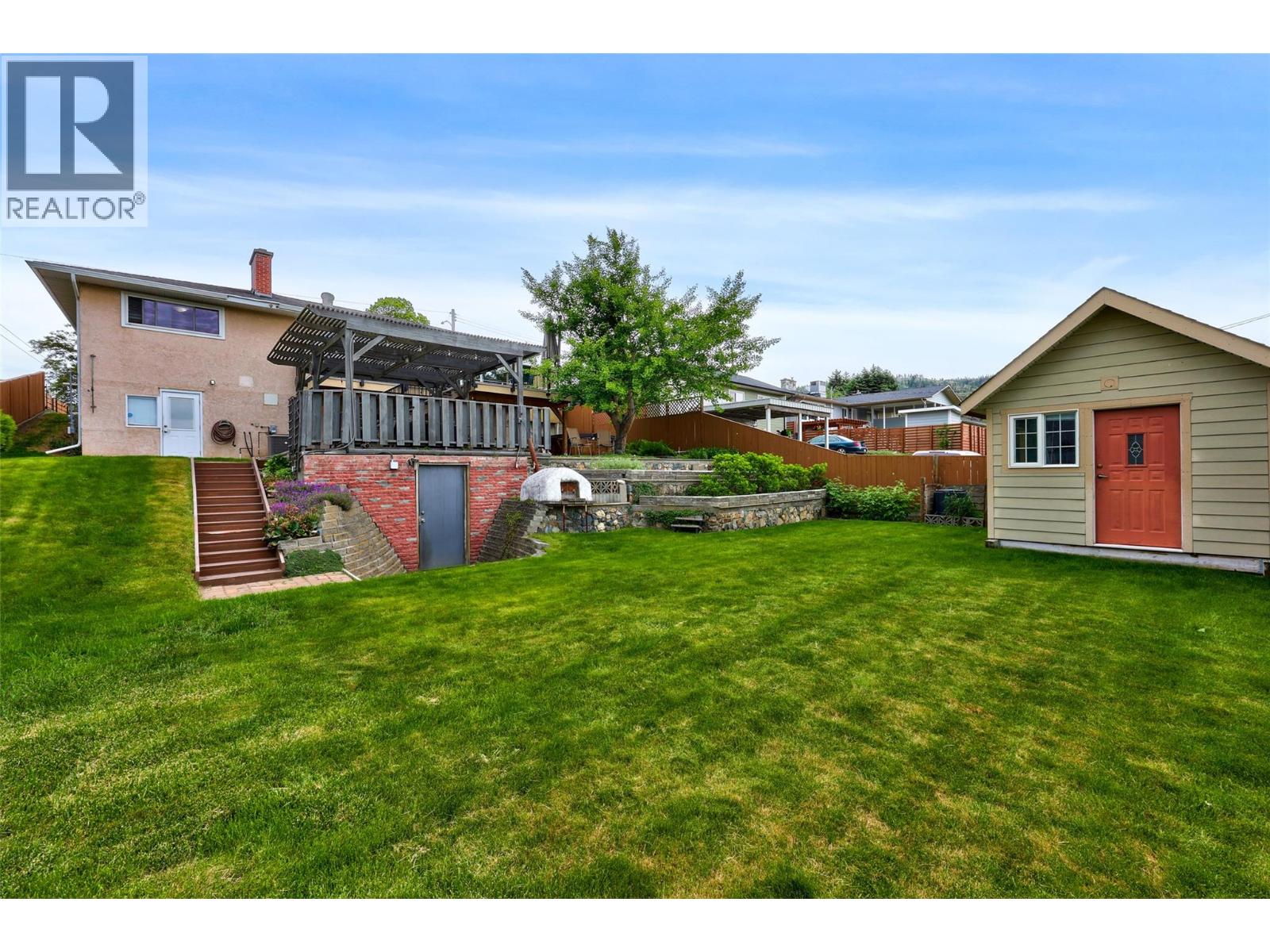 1448 Pine Crescent - 41
