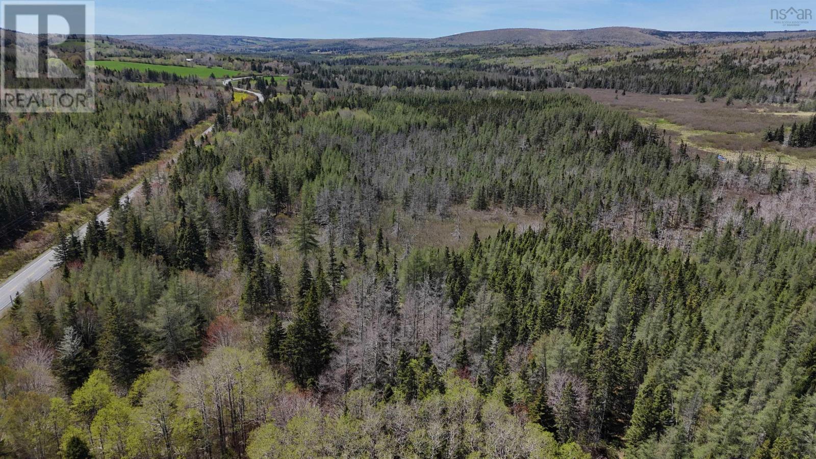 Property 7 of 9 of Highway 252