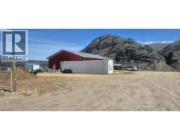 2825 33 Highway, Westbridge, BC V0H2B0 Photo 12