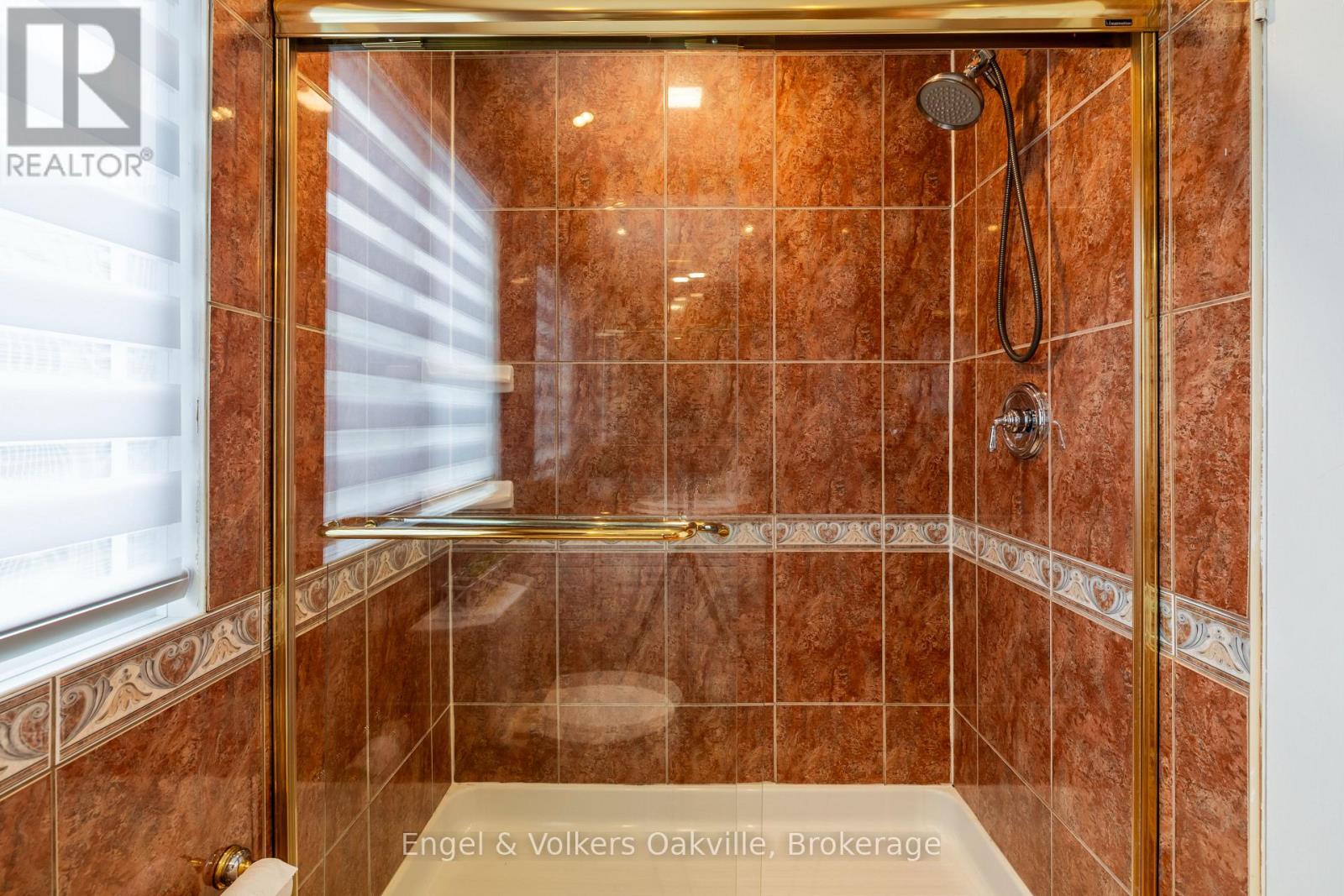 1181 GRANGE ROAD - 24
