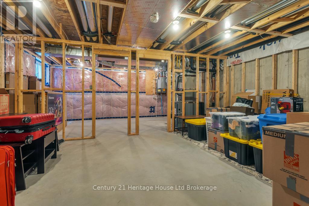 3-bedroom home for sale at 33 MARTIN STREET, Tillsonburg ON · photo 35 of 42