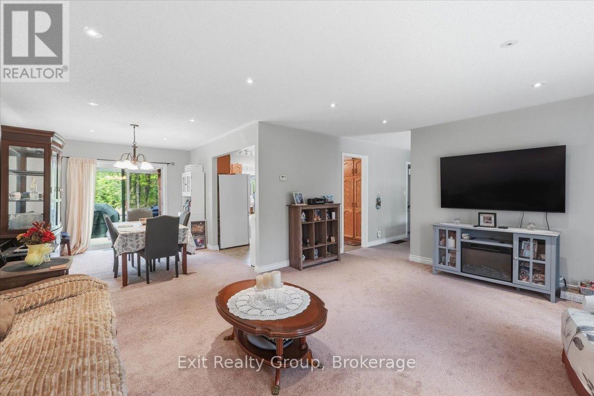 139 MARBLE POINT ROAD - 4