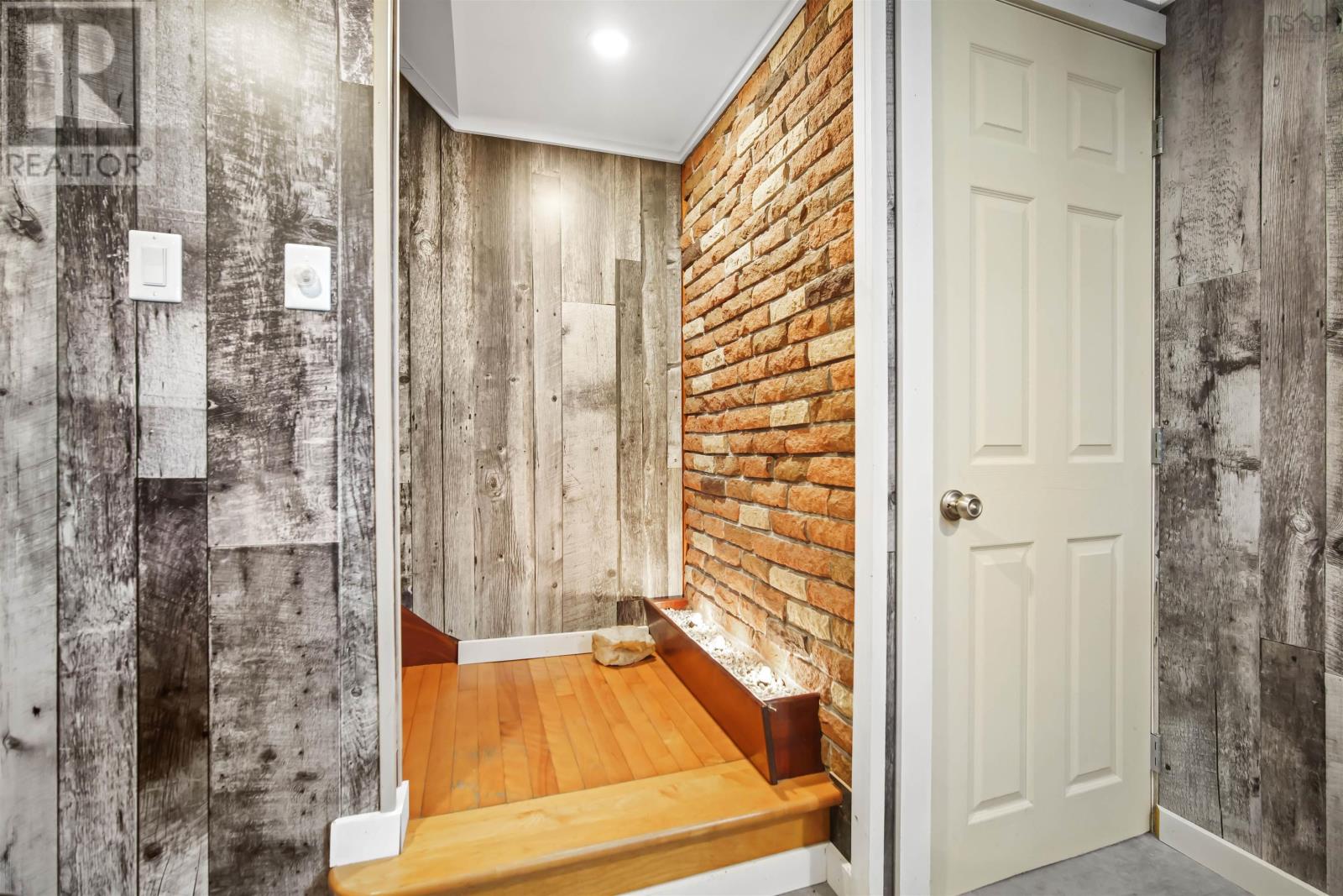 Property 36 of 49 of 114 Frederick Avenue