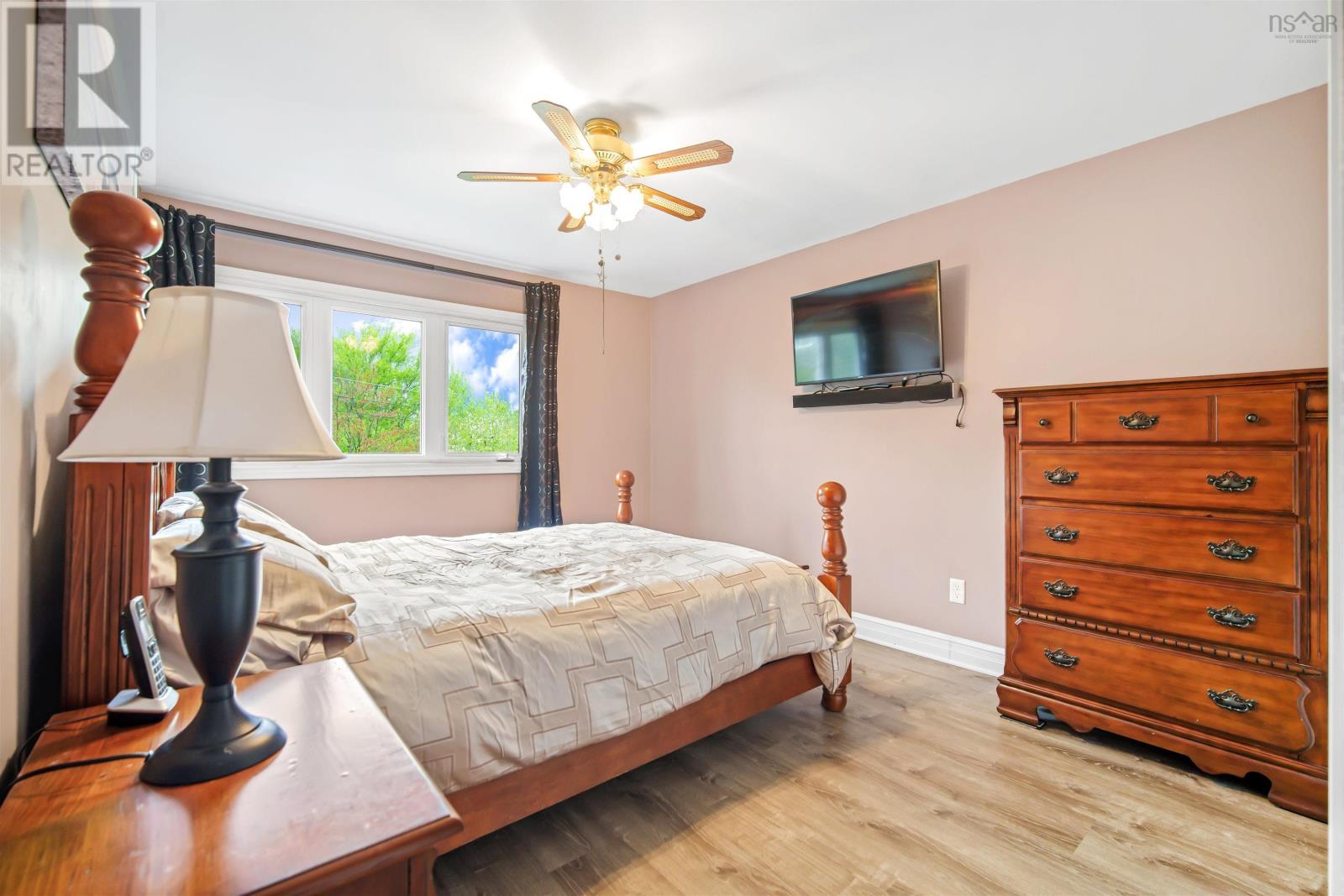 Property 30 of 49 of 114 Frederick Avenue