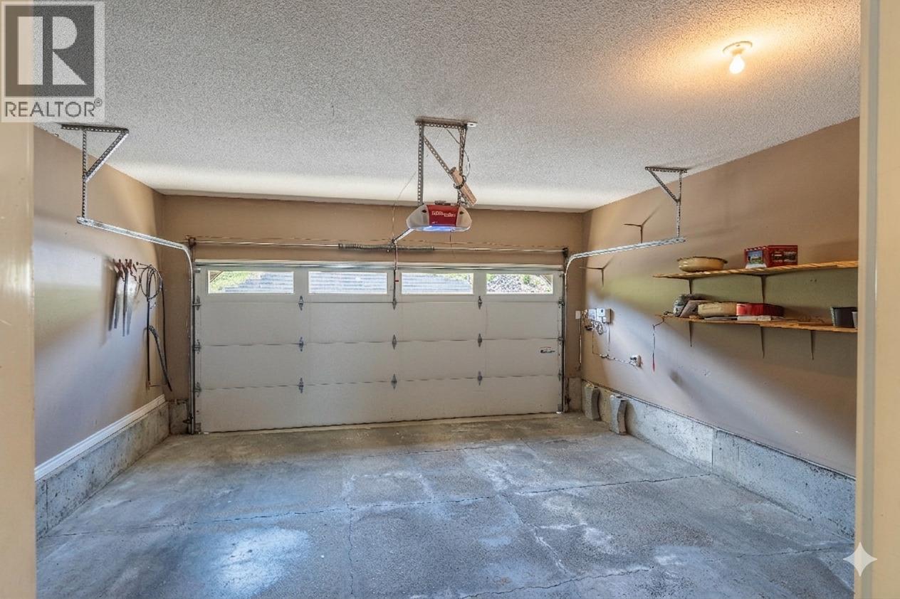 #20 255 PEMBERTON Terrace - 26