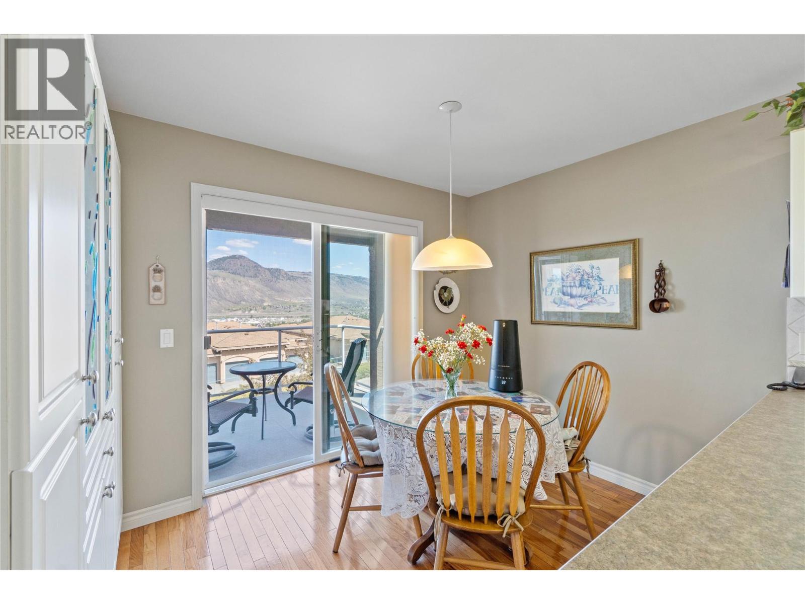 #20 255 PEMBERTON Terrace - 5