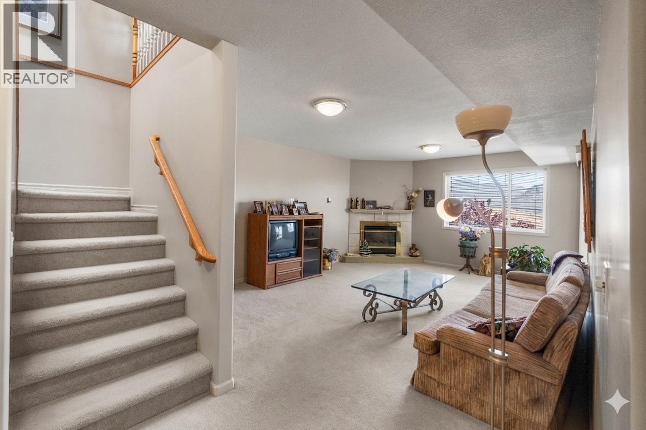 #20 255 PEMBERTON Terrace - 17