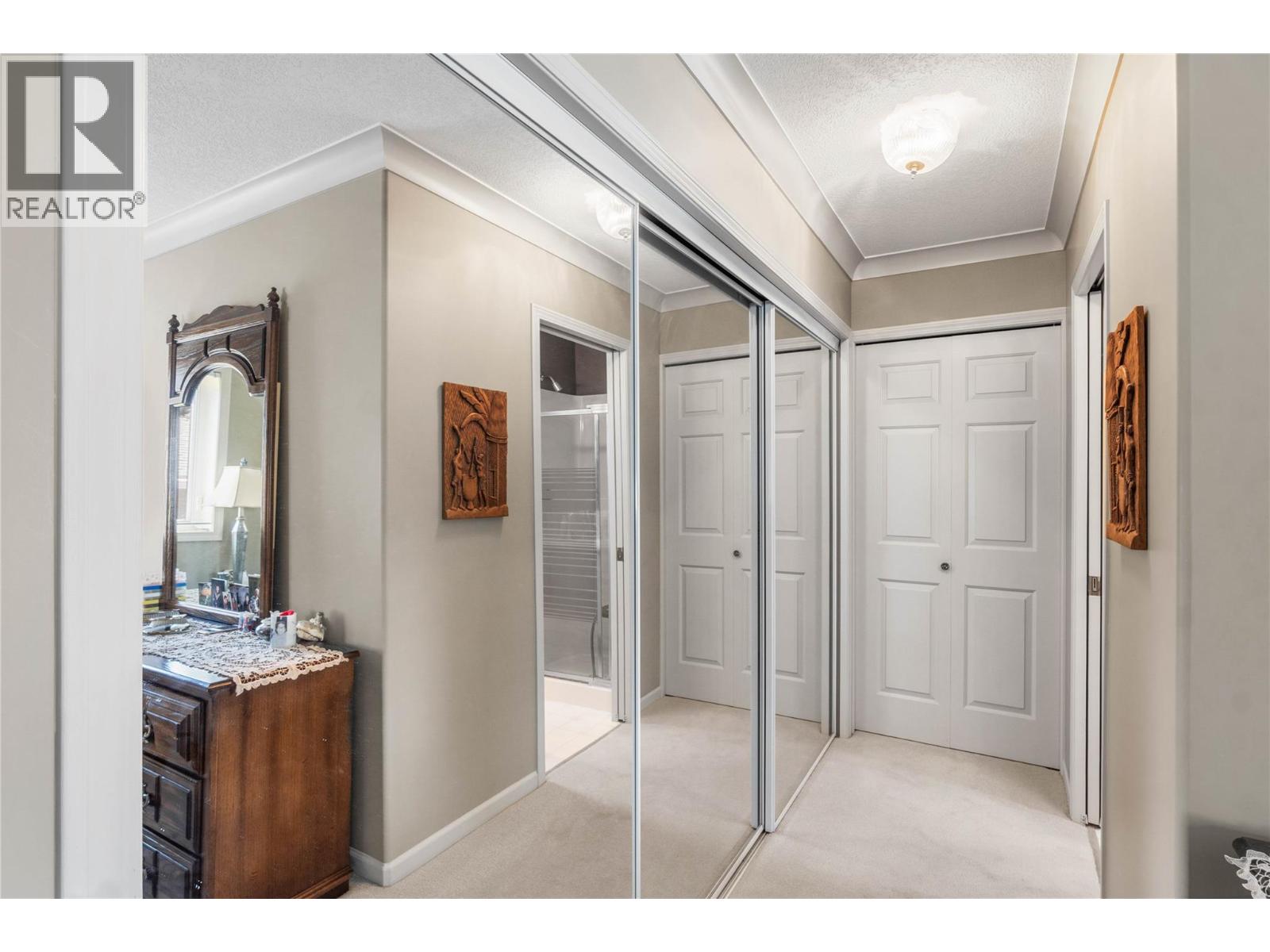 #20 255 PEMBERTON Terrace - 11