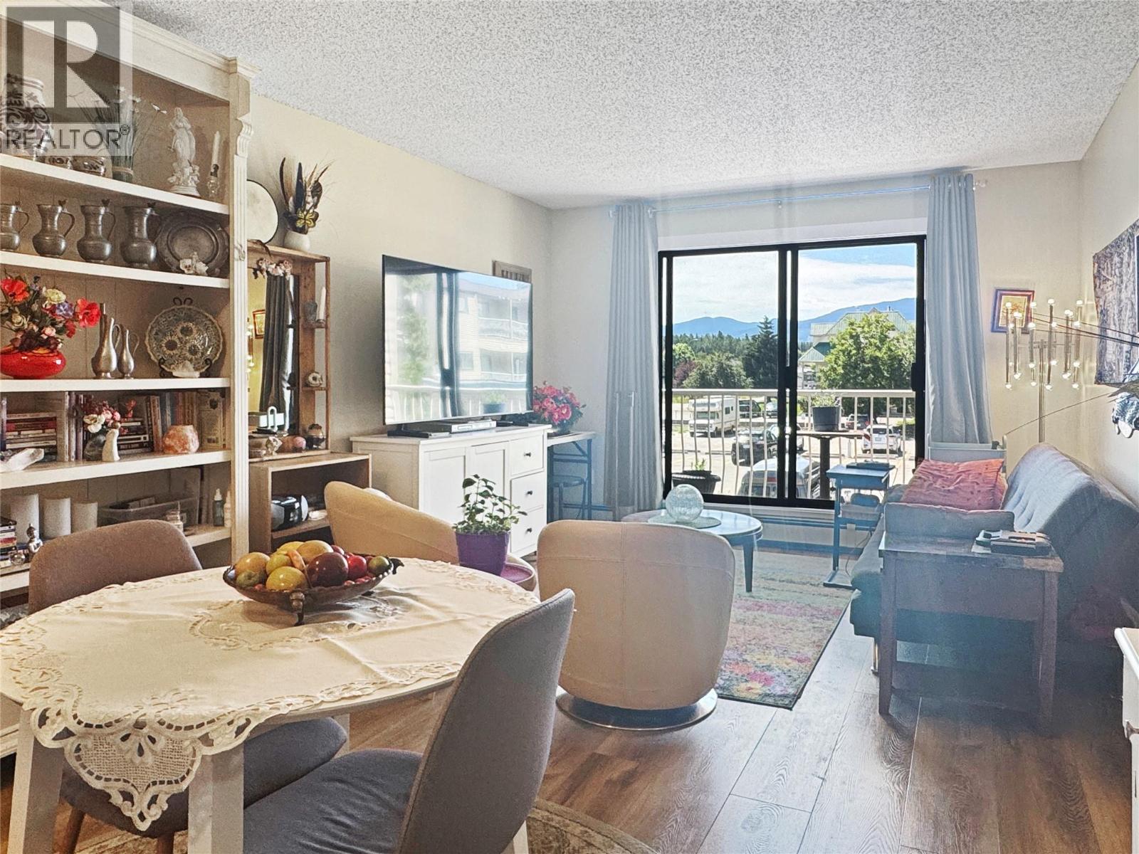 #206B 2321 12TH Street N - 8