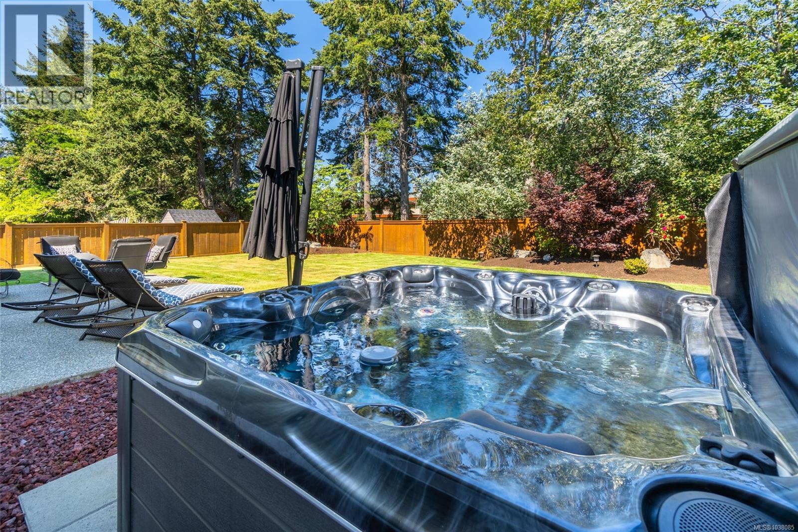 3329 Dolphin Dr - 27