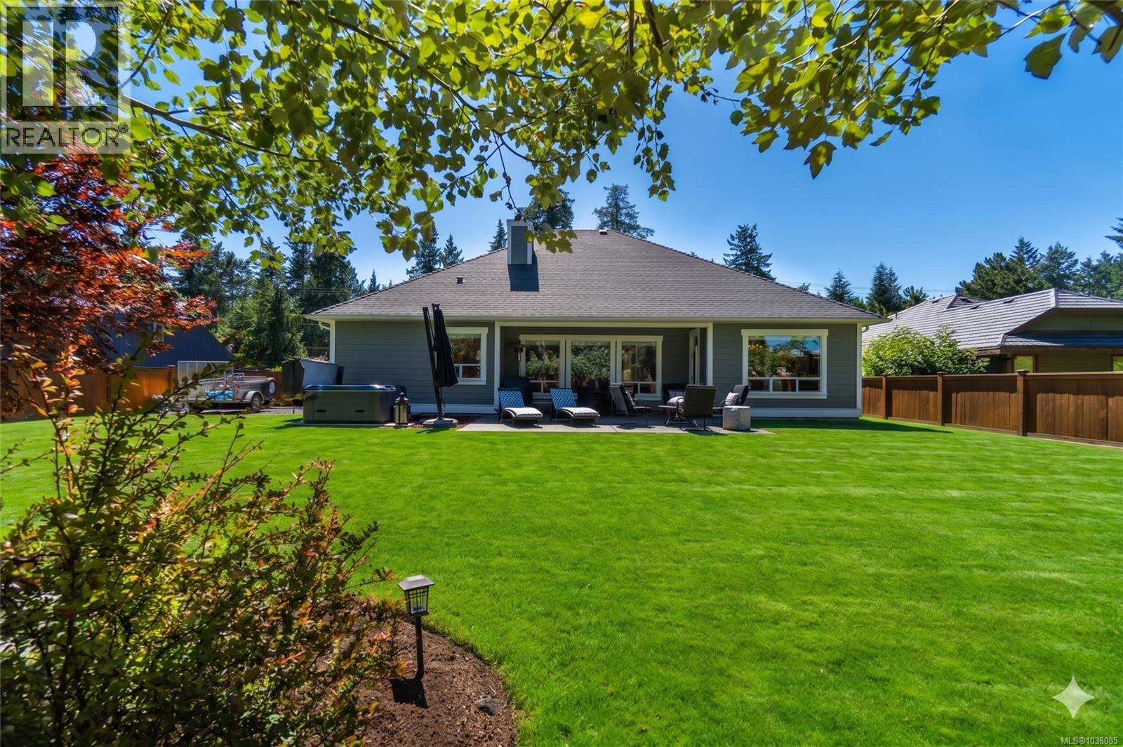 3329 Dolphin Dr - 28