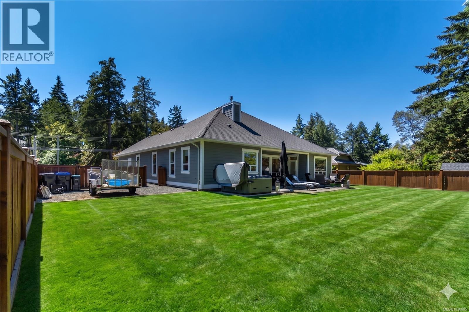 3329 Dolphin Dr - 29