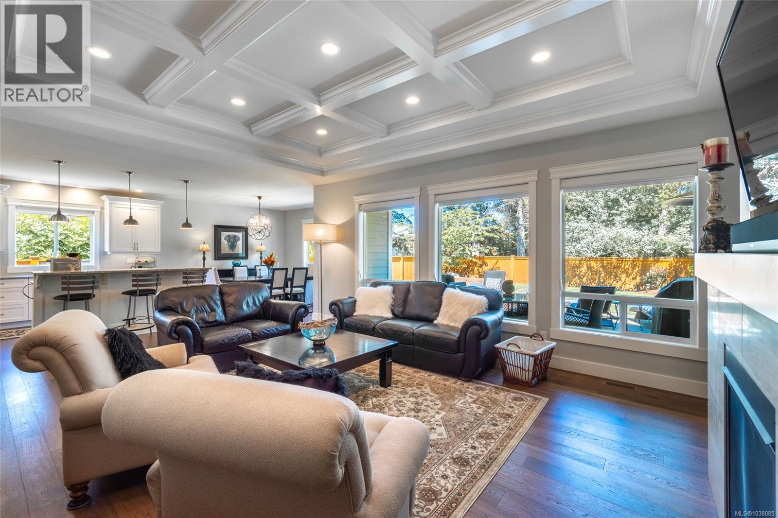3329 Dolphin Dr - Image 3