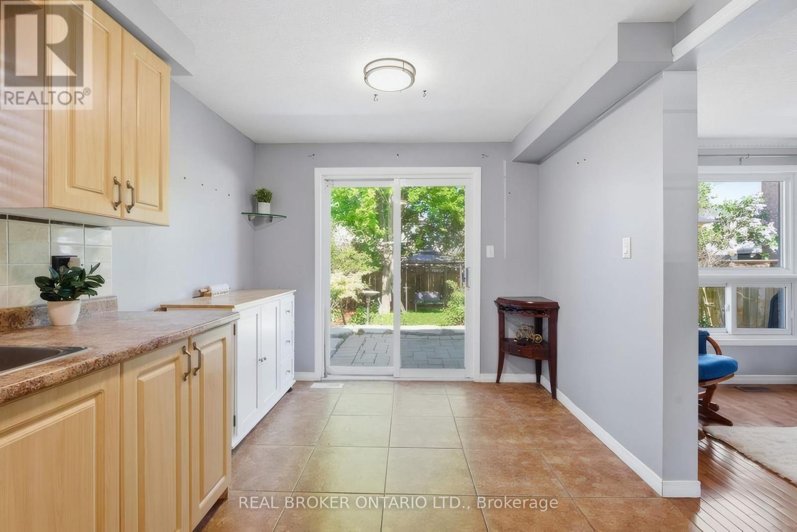 1089 COPPER LEAF CRESCENT - 9