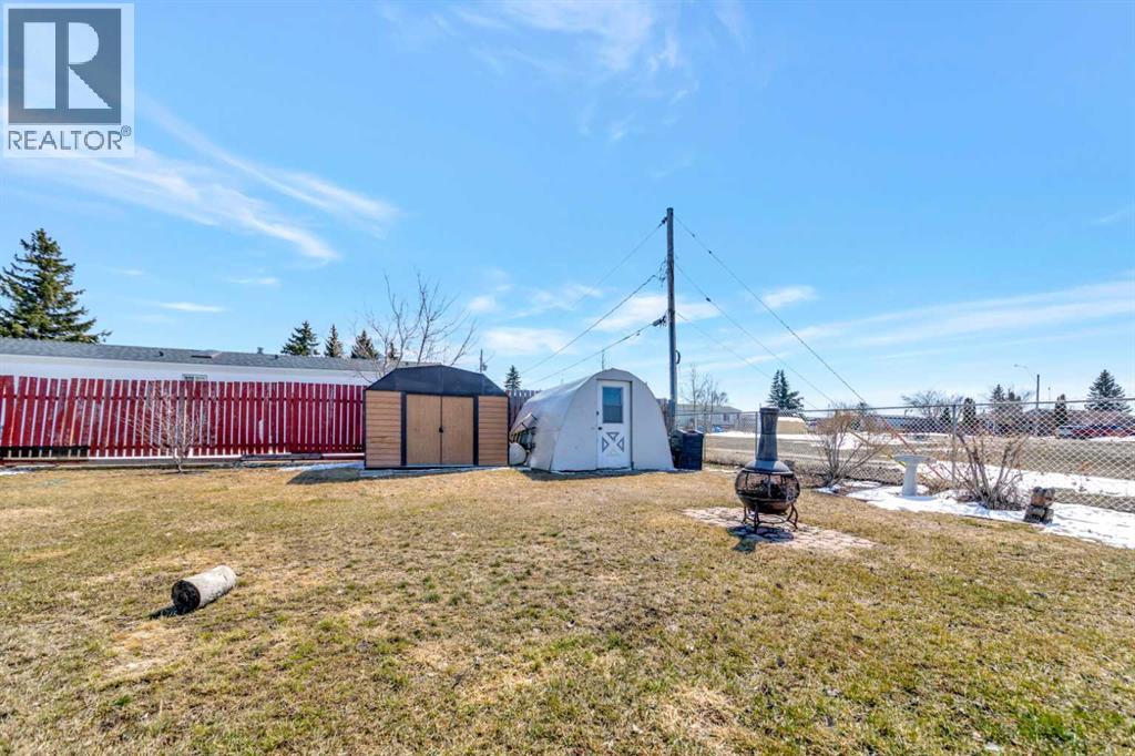 117 2 Avenue W — photo 26