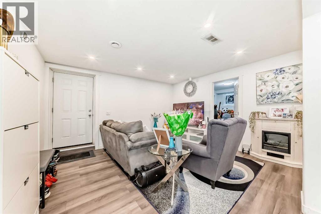 244 Coverdale Court NE - 26