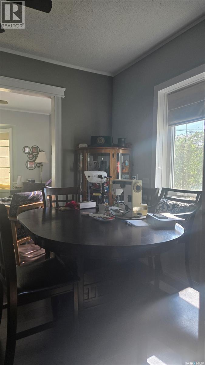 716 Walsh AVENUE - 16