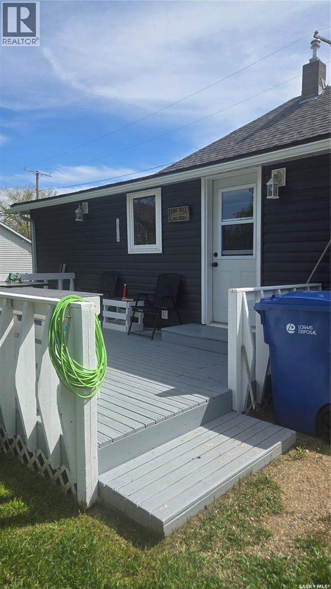 716 Walsh AVENUE - 5