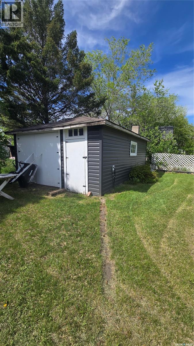 716 Walsh AVENUE - 7
