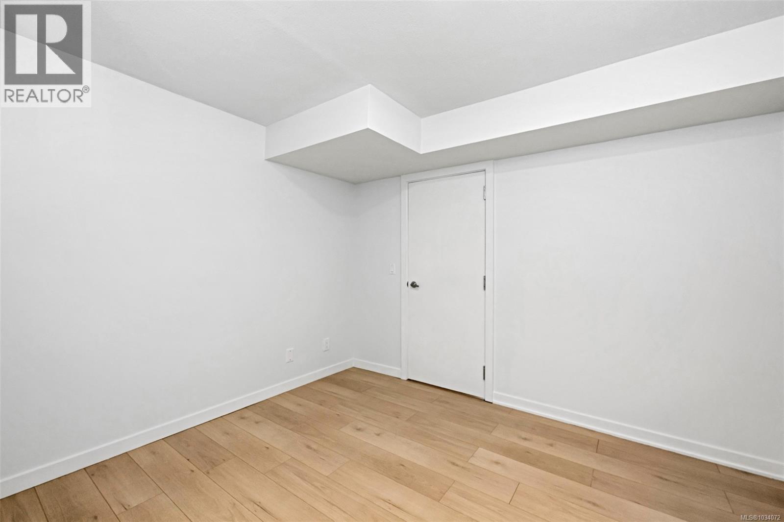 5222 Beckton Rd - 53