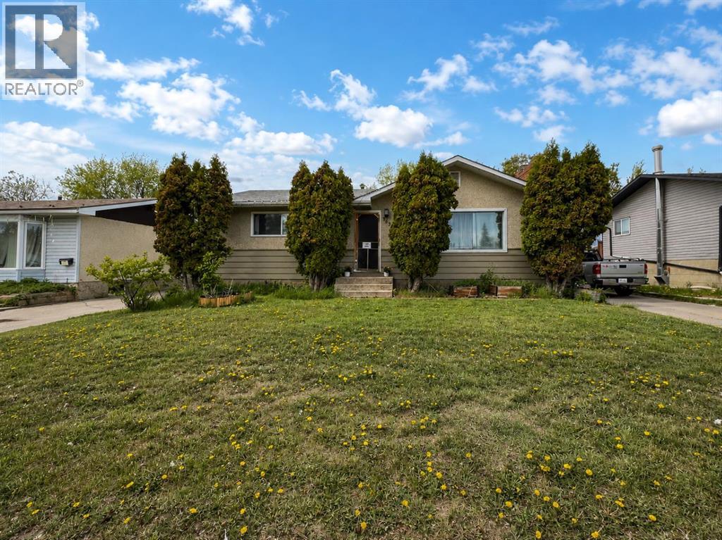 9636 108 Avenue - 2