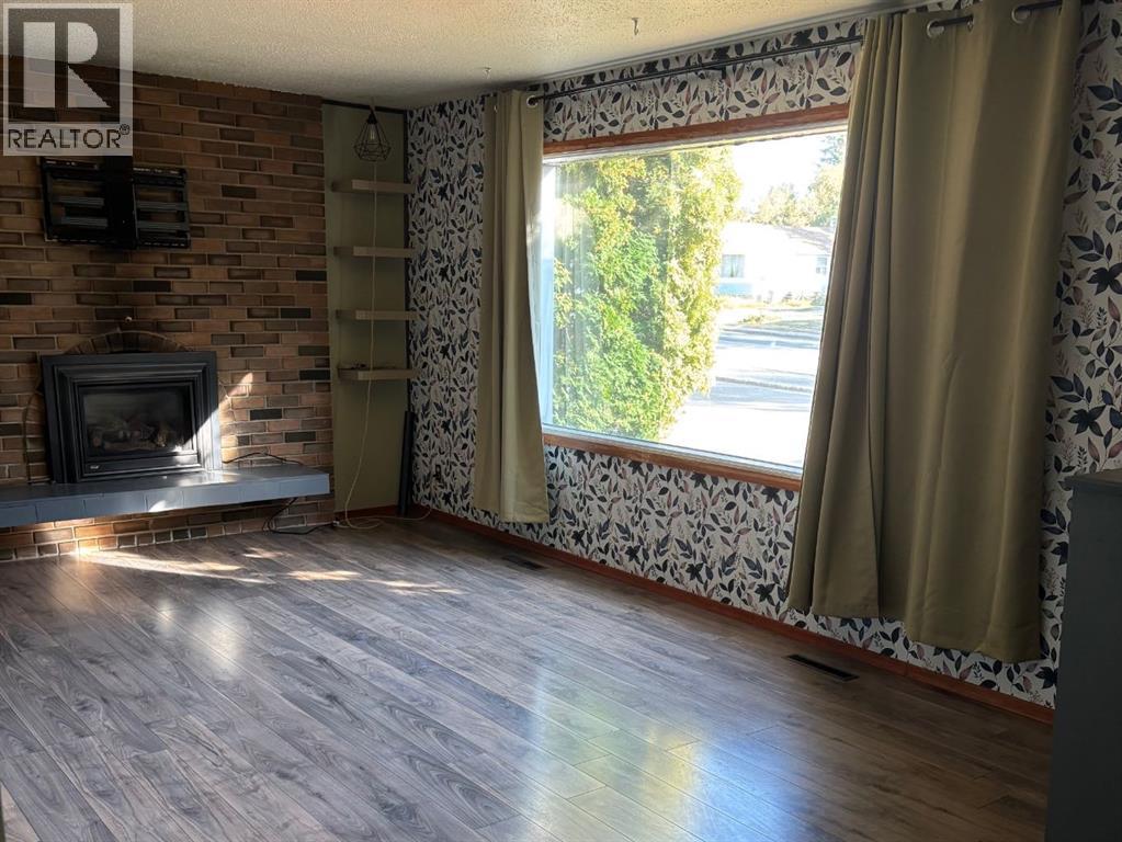 9636 108 Avenue - 4