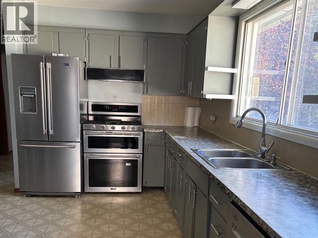 9636 108 Avenue - 7
