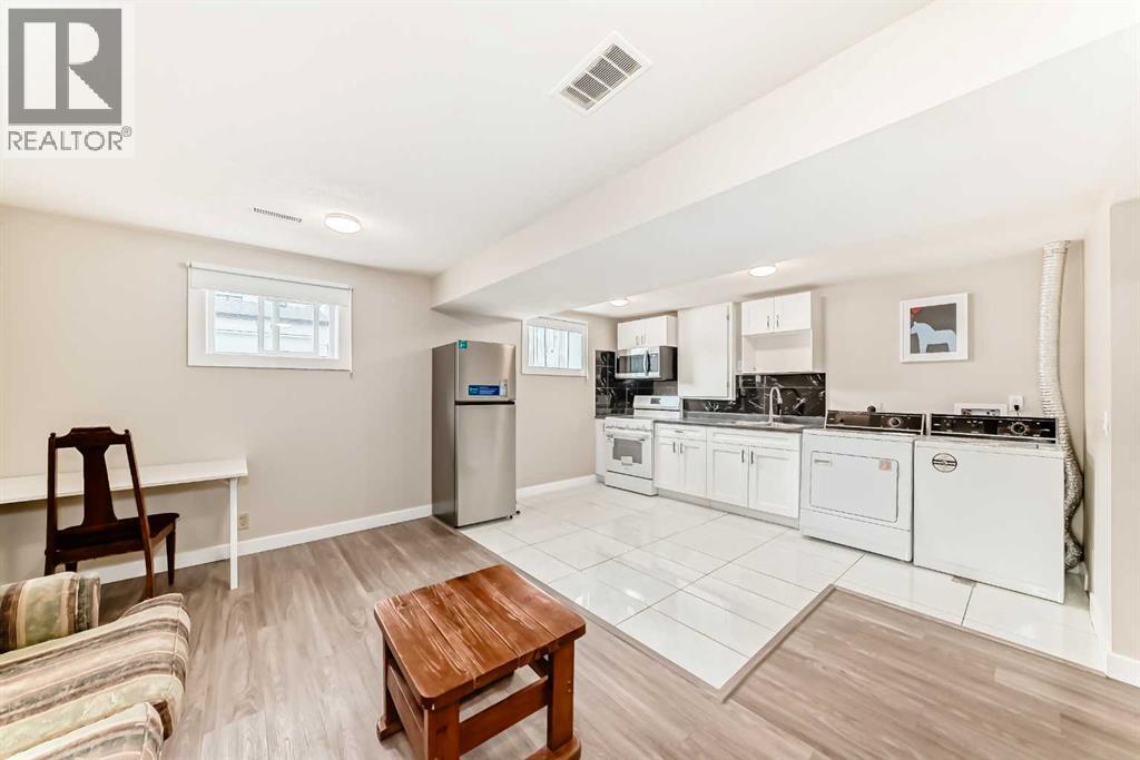 2311 Westmount Road NW - 32