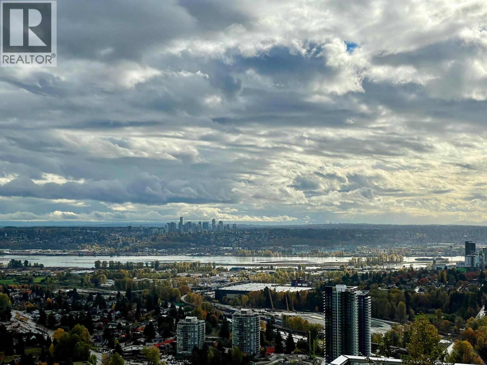 4505 3833 EVERGREEN PLACE, Burnaby