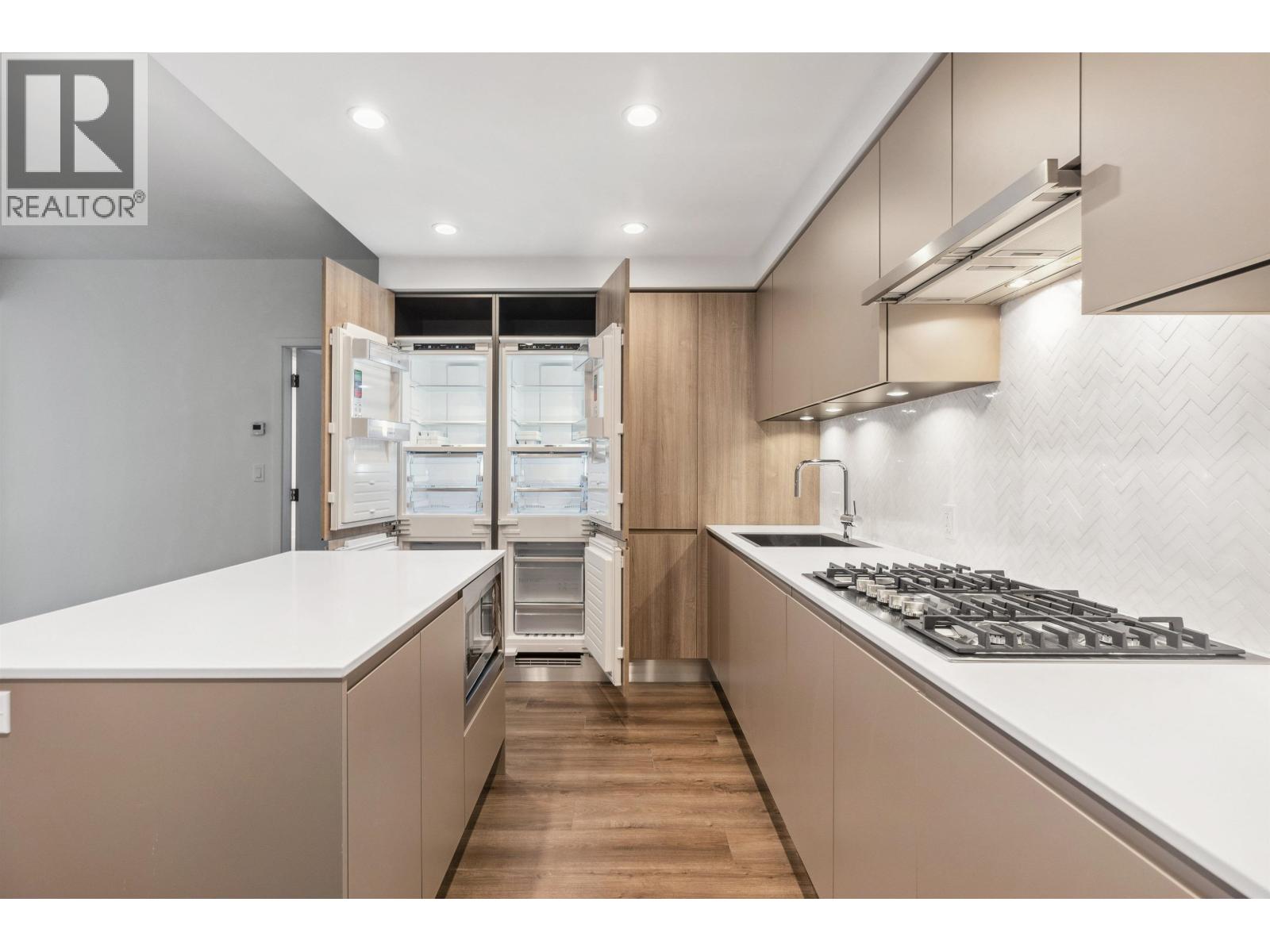 4505 3833 EVERGREEN PLACE, Burnaby
