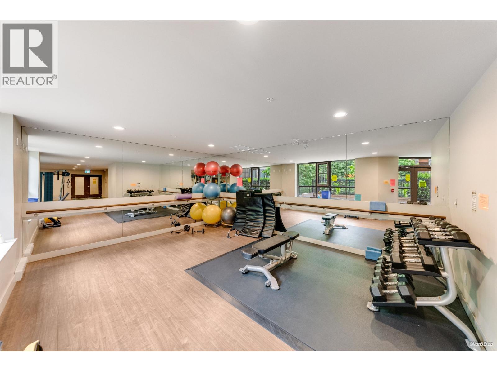 411 3399 NOEL DRIVE, Burnaby