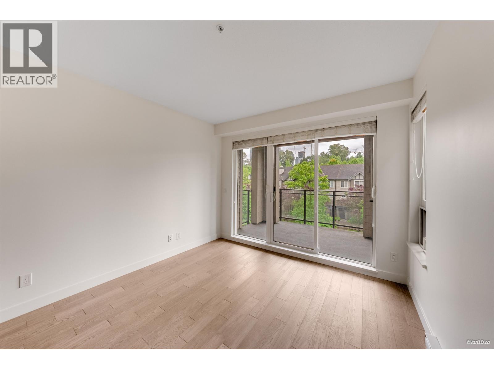 411 3399 NOEL DRIVE, Burnaby