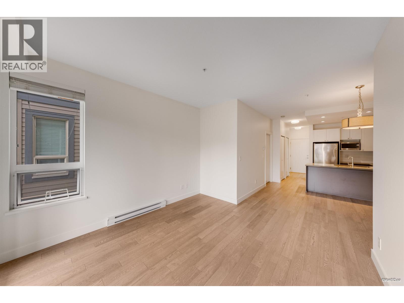 411 3399 NOEL DRIVE, Burnaby
